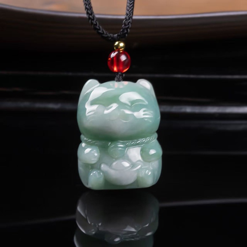 Natural Emerald Jade Lucky Cat - Women Fashion Designer 评论和价格