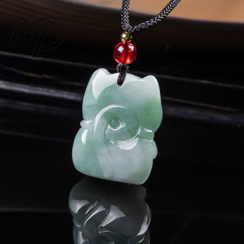 Natural Emerald Jade Lucky Cat - Women Fashion Designer 评论和价格