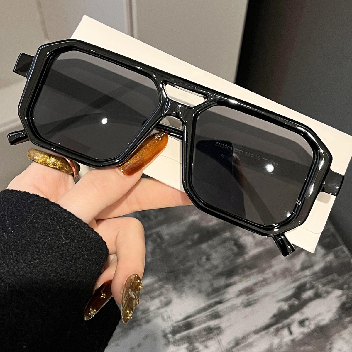 New Retro Square Double Beam S - Women'S Fashion Eyeglasses 评论和价格
